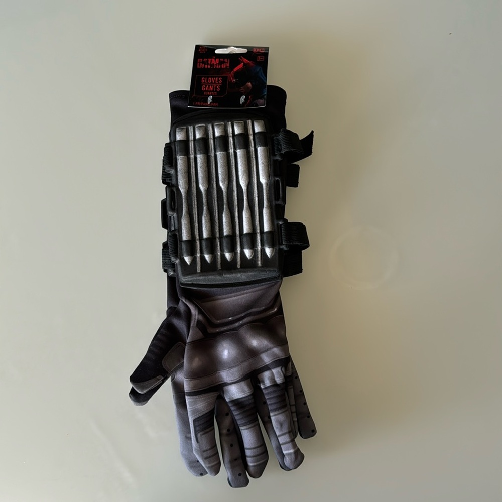 Batman gloves Adults size